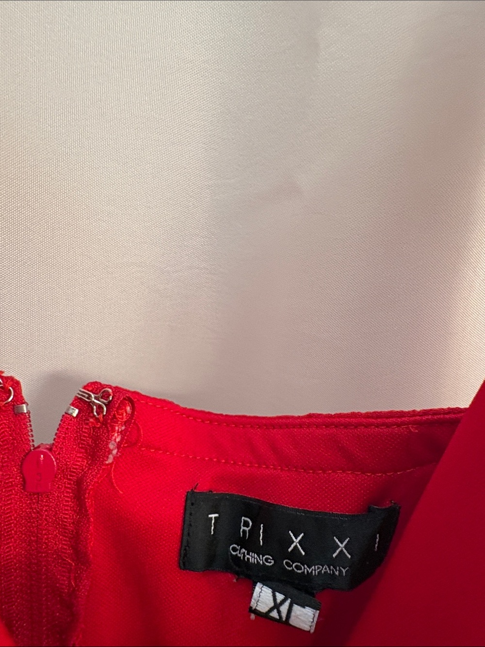 Trixxi Red Ruffled Mini Dress L/XL - Picture 3 of 4